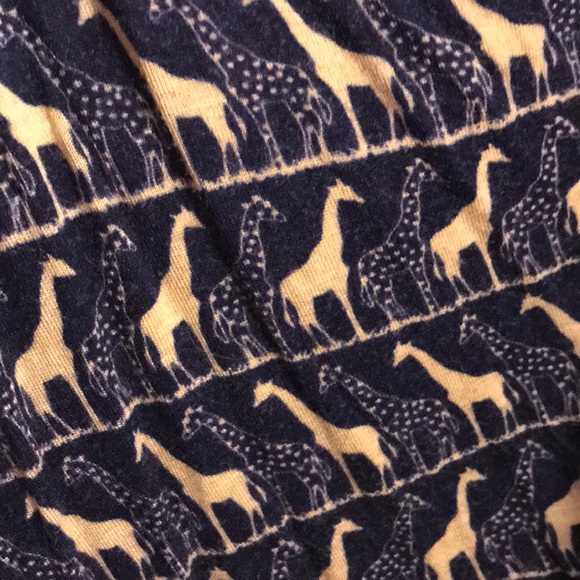 Forever 21 Giraffe Print Cropped Tank Top - Picture 3 of 5